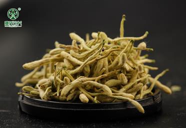 采摘金银花，并不是采摘下来而已 - 滋补养生产品